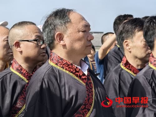 端午源头思屈子，河伯潭上诵离骚——湘鄂两地屈子诗词吟诵会暨祭祀屈原典礼(图3)