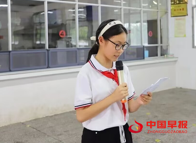 6学生讲话.png