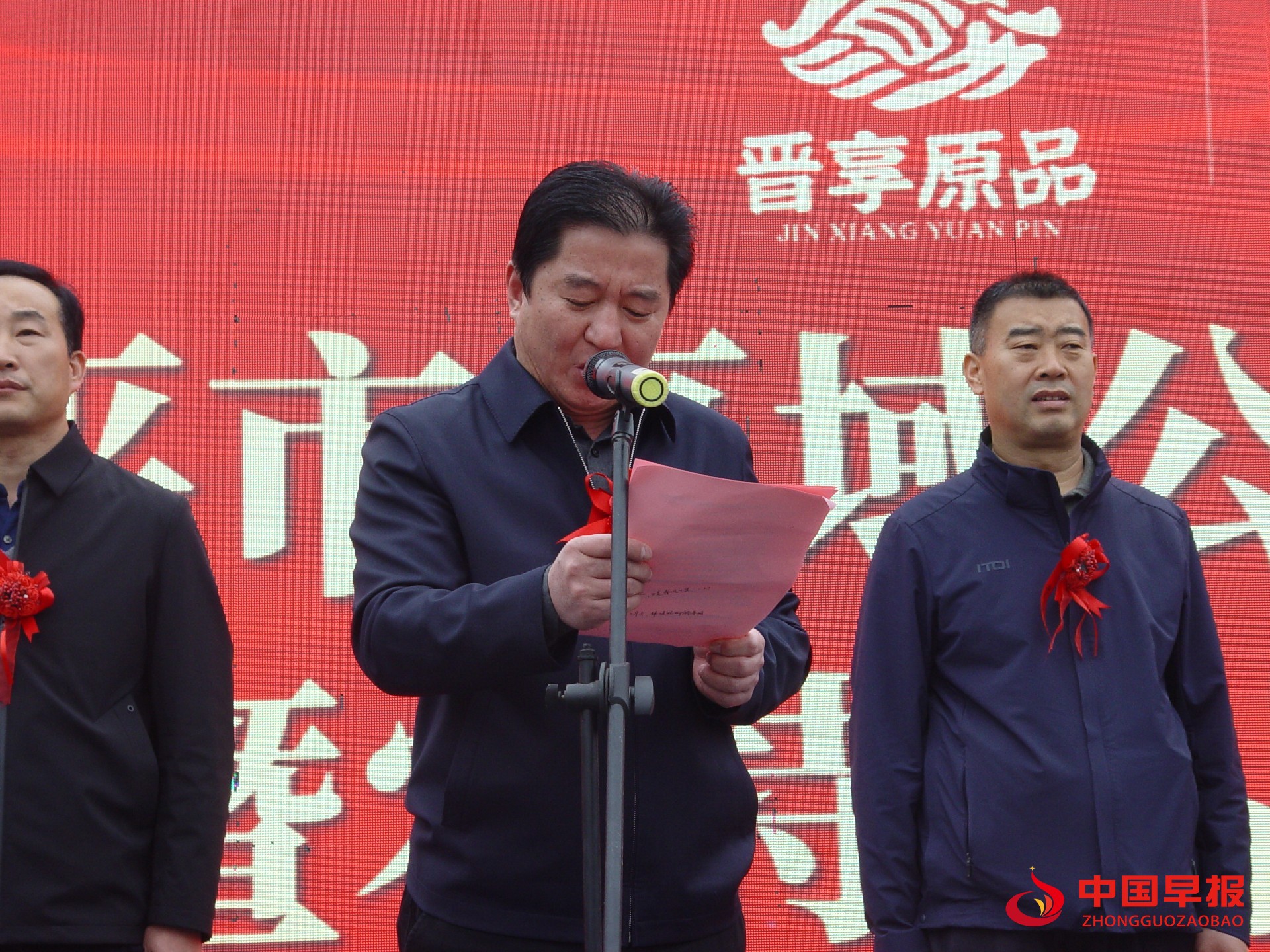 图片03.JPG