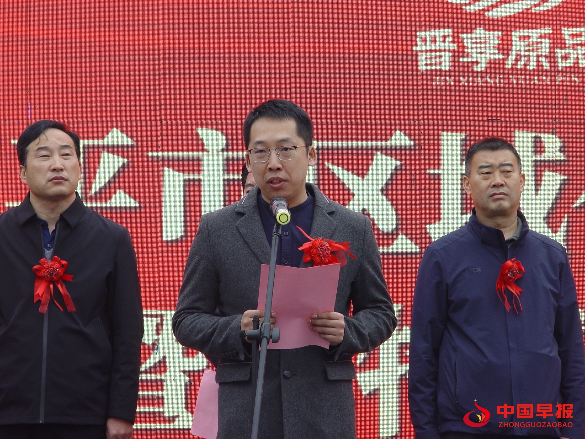 图片05.JPG