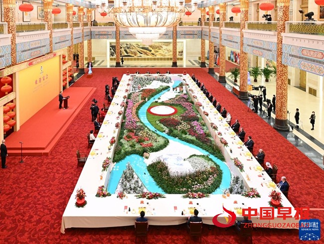 习近平和彭丽媛设宴欢迎出席北京2022年冬奥会开幕式的国际贵宾_fororder_3