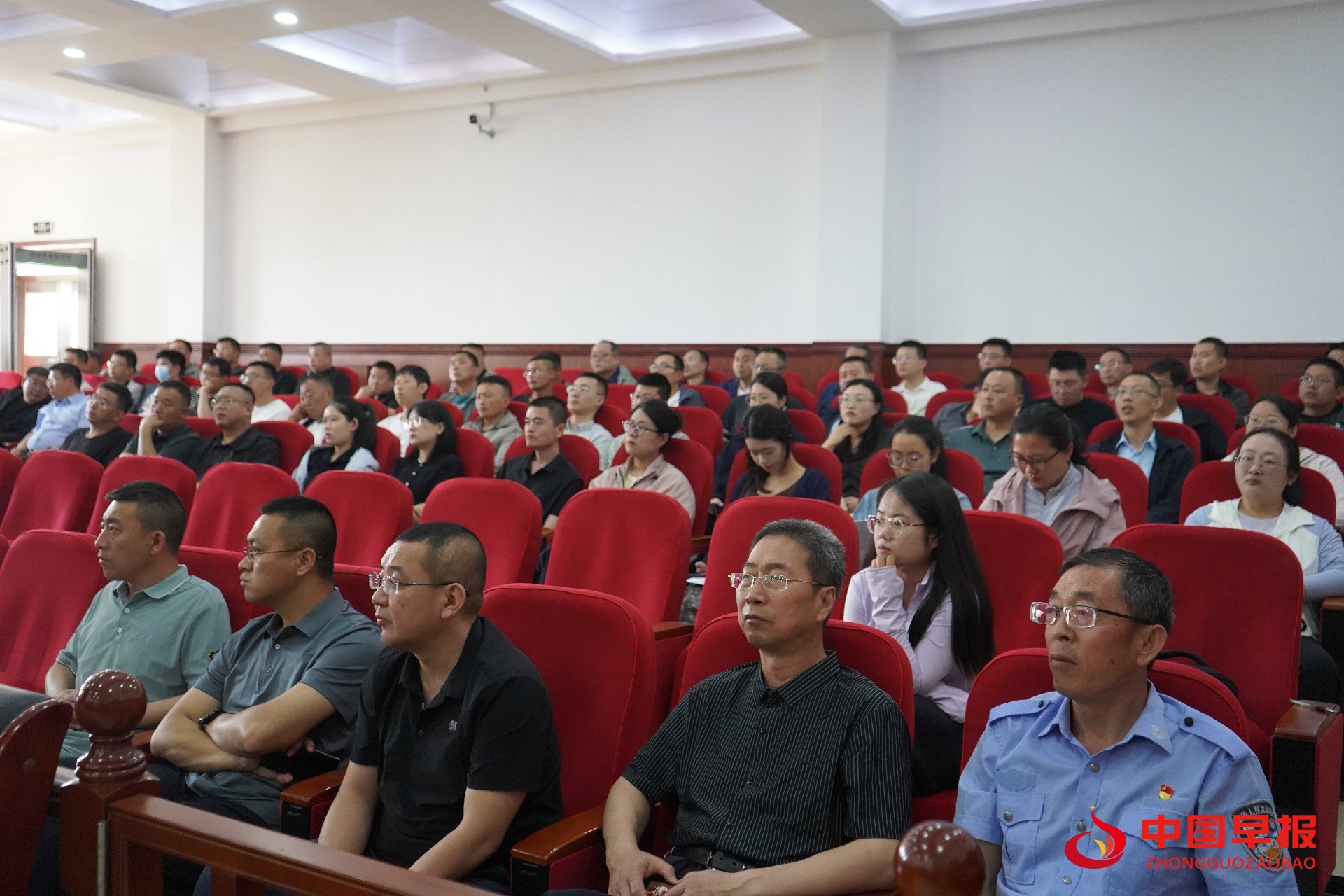 图片03.jpg