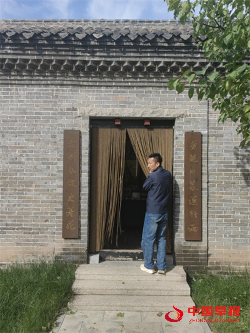 17607816452353_副本.jpg